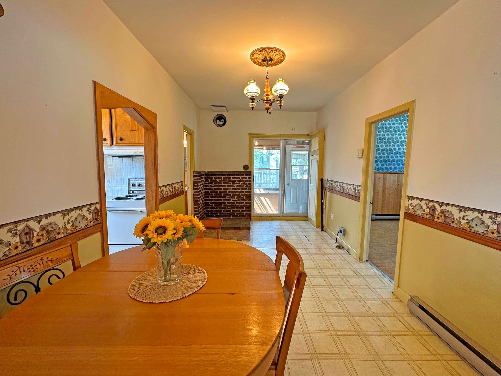 









126


36e Avenue

,
Sainte-Marthe-sur-le-Lac,




QC
J0N1P0

