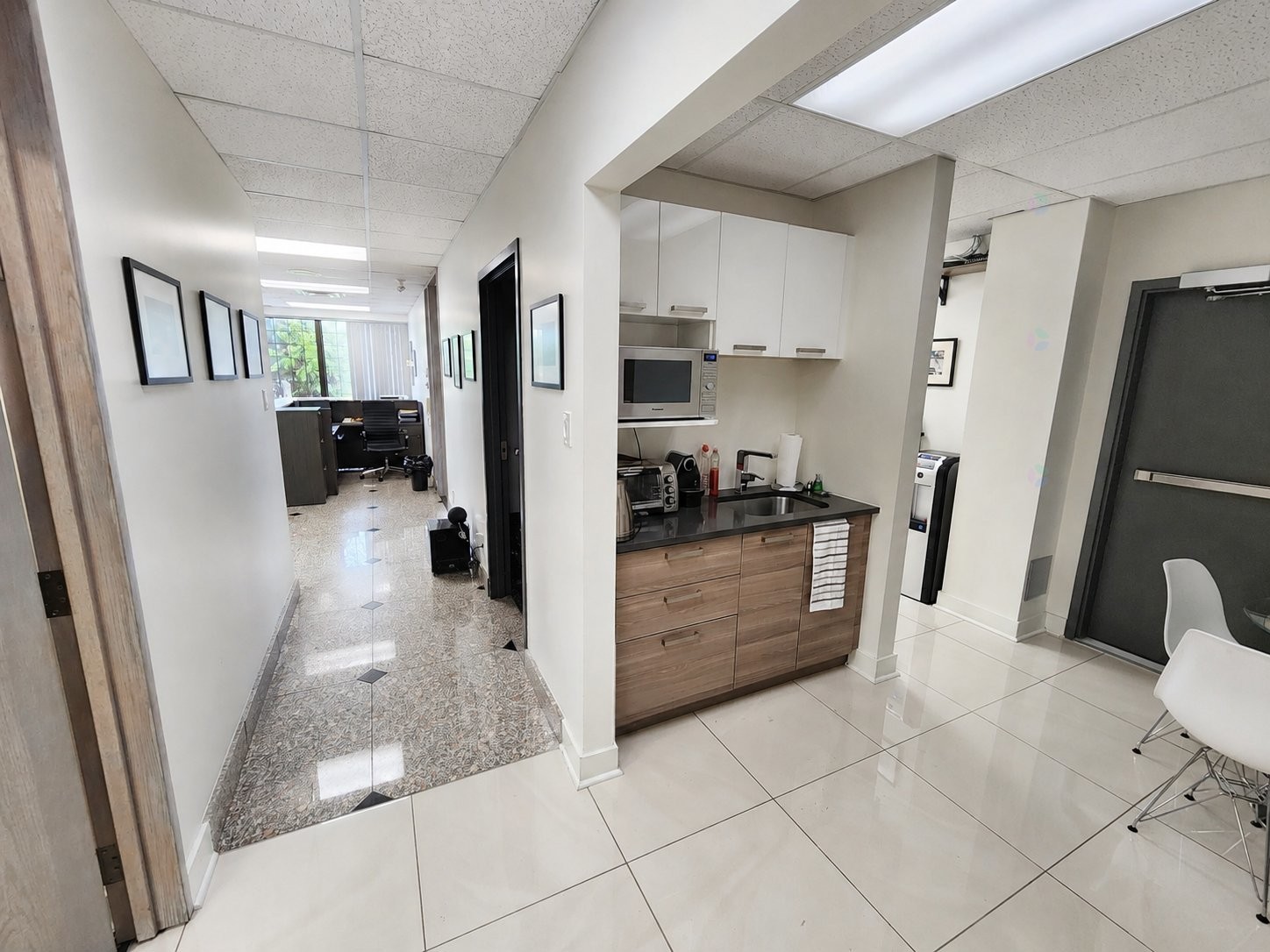 









2298


Ch. St-François

,
Dorval,




QC
H9P1K2

