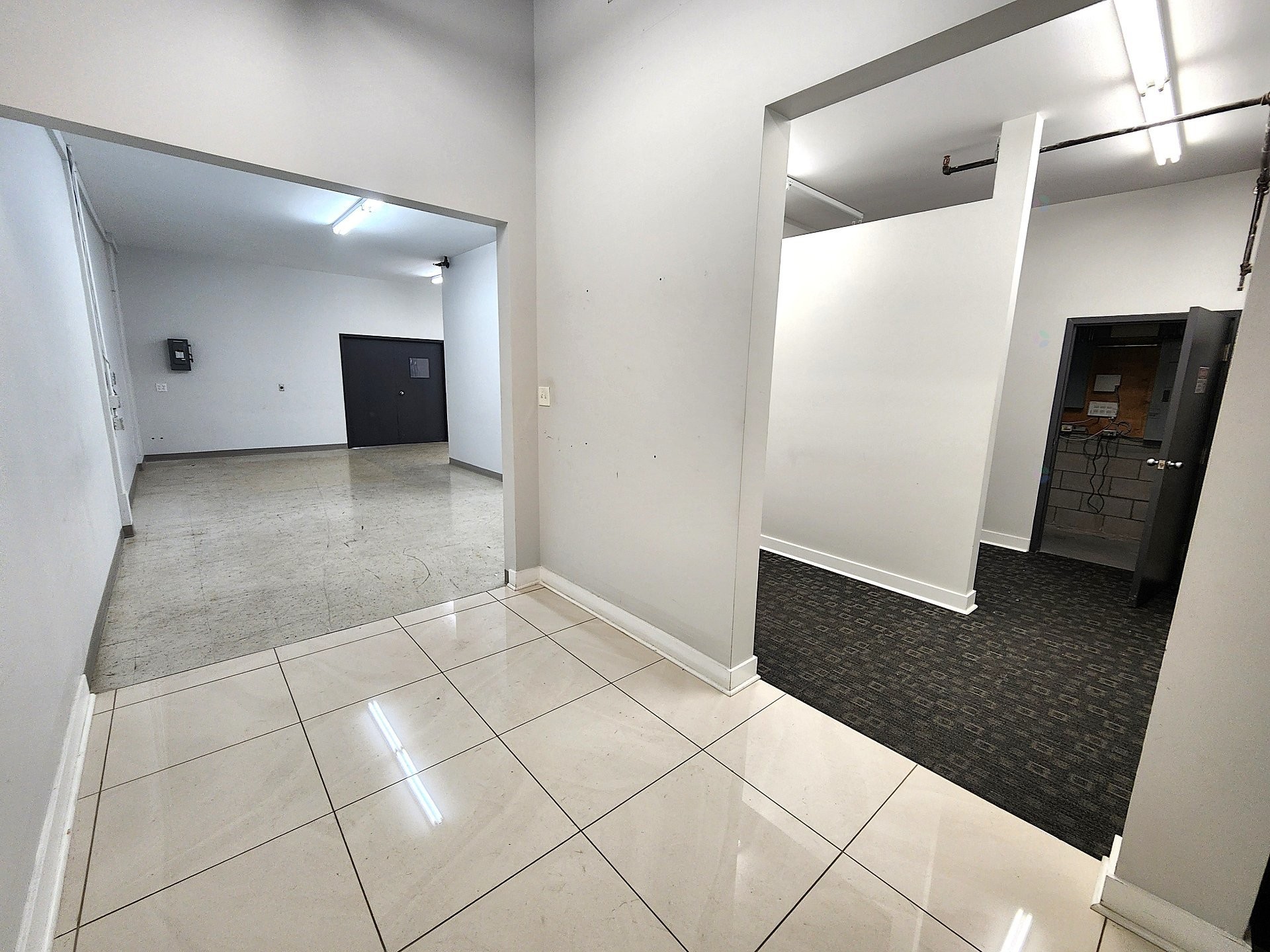 









2298


Ch. St-François

,
Dorval,




QC
H9P1K2

