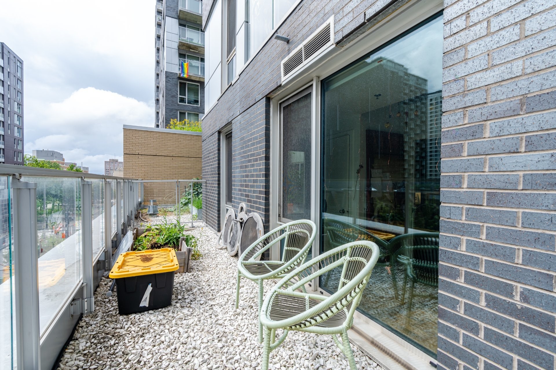 









1414


Rue Chomedey

, 511,
Montréal (Ville-Marie),




QC
H3H0A2

