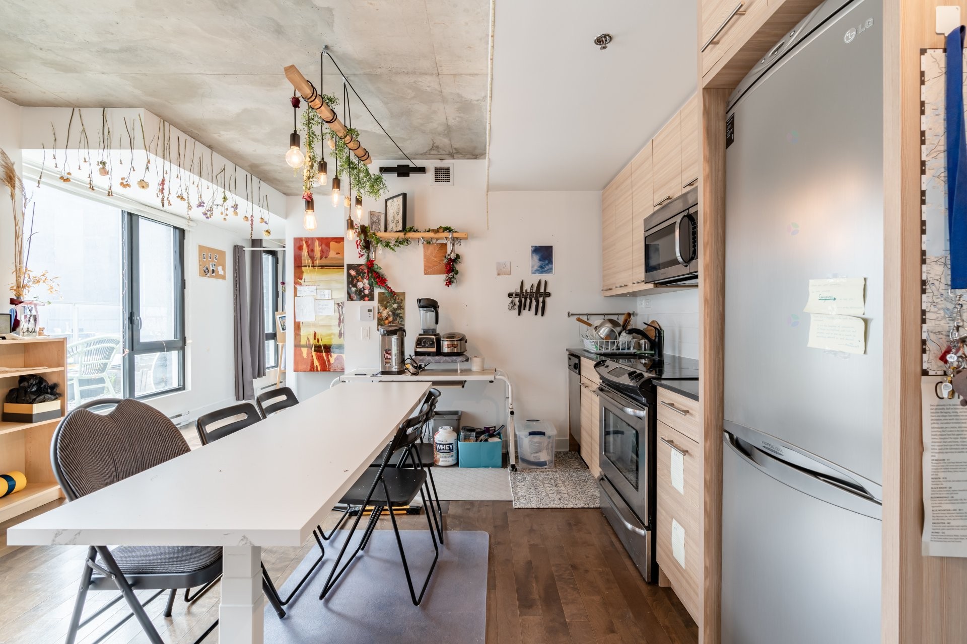 









1414


Rue Chomedey

, 511,
Montréal (Ville-Marie),




QC
H3H0A2

