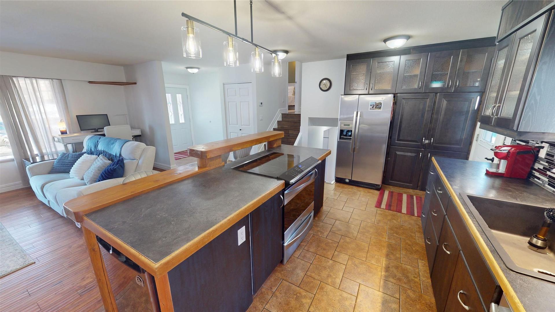 









325


4th

Avenue,
Kimberley,




BC
V1A 2Z2

