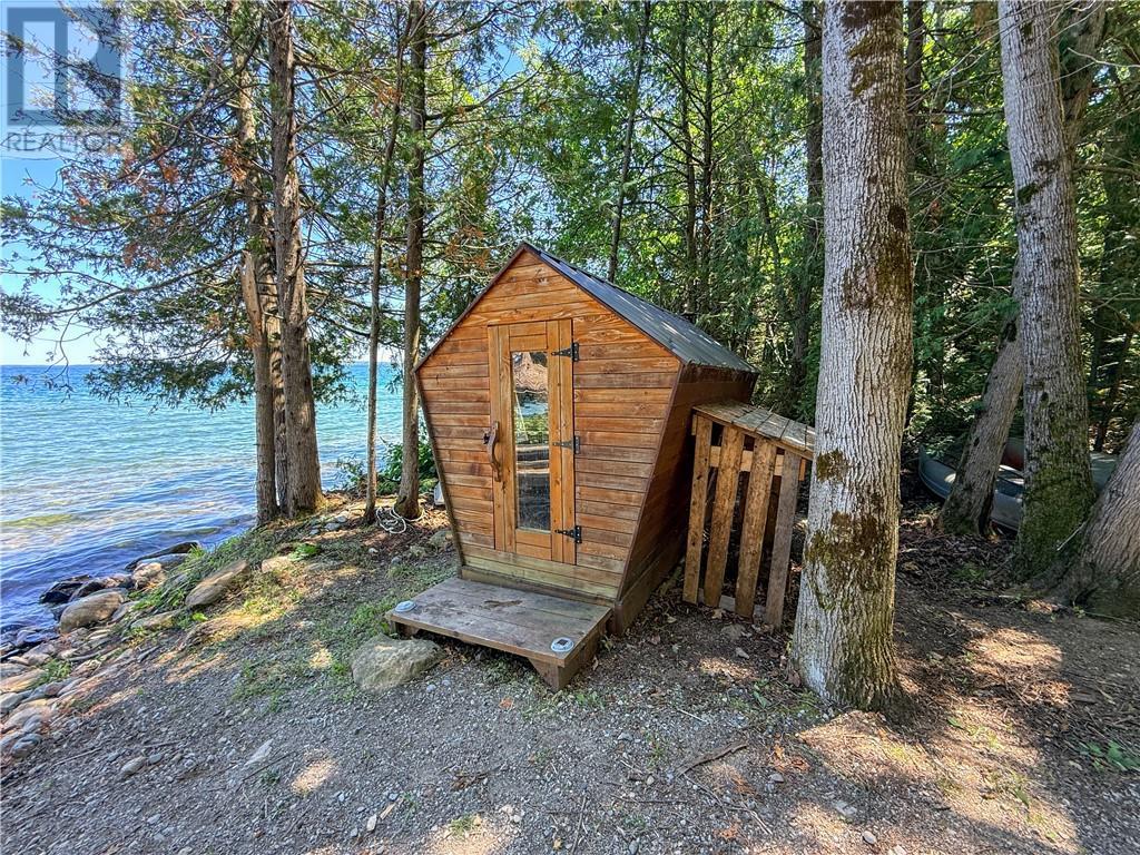 












514C East Road

,
Mindemoya, Manitoulin Island,







Ontario
P0P1S0

