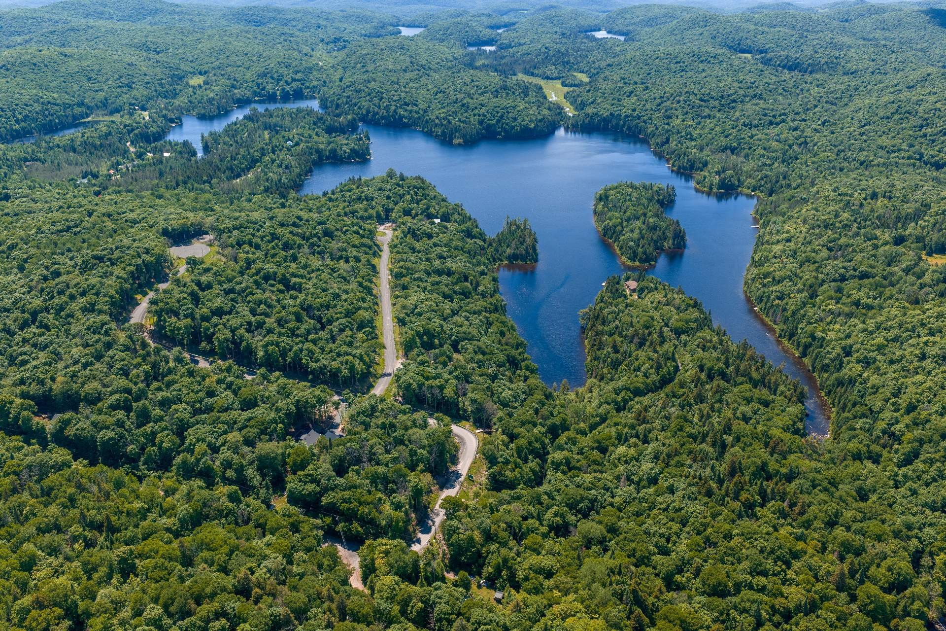 












Ch. du Faucon-Pèlerin

,
Saint-Adolphe-d'Howard,




QC
J0T2B0


