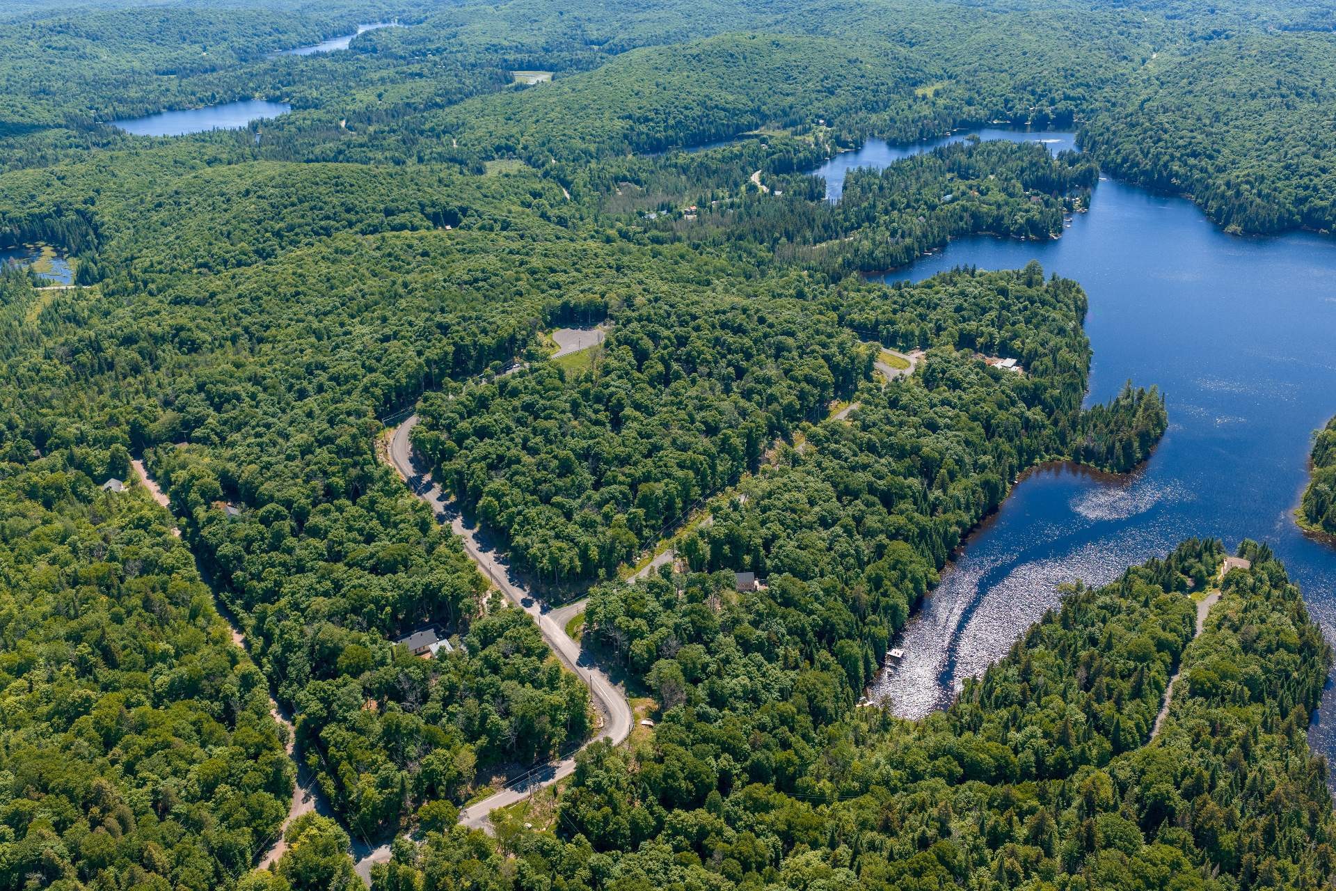 












Ch. du Faucon-Pèlerin

,
Saint-Adolphe-d'Howard,




QC
J0T2B0

