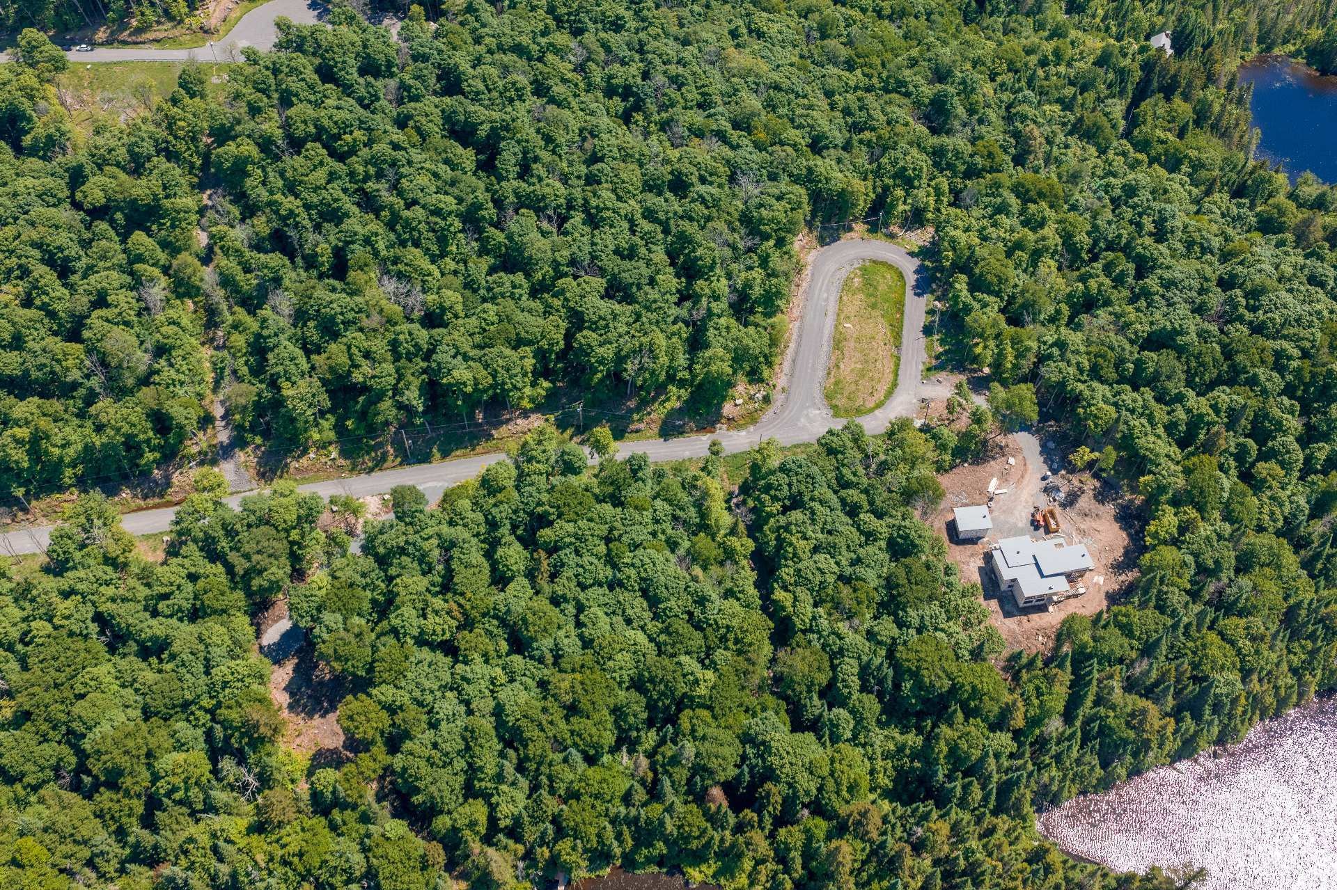 












Ch. du Faucon-Pèlerin

,
Saint-Adolphe-d'Howard,




QC
J0T2B0

