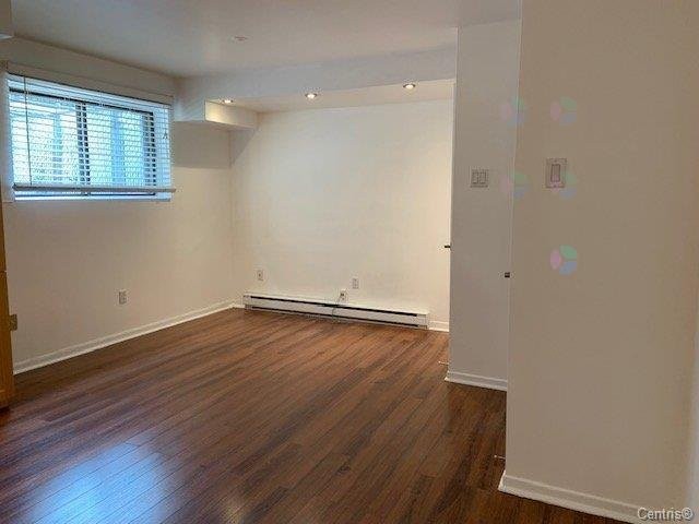 









10061


Rue Jules-Crépeau

,
Montréal (Ahuntsic-Cartierville),




QC
H4N2Z4

