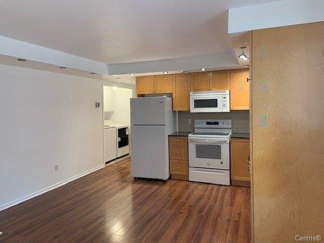 









10061


Rue Jules-Crépeau

,
Montréal (Ahuntsic-Cartierville),




QC
H4N2Z4

