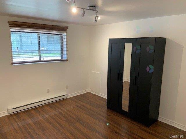 









10061


Rue Jules-Crépeau

,
Montréal (Ahuntsic-Cartierville),




QC
H4N2Z4

