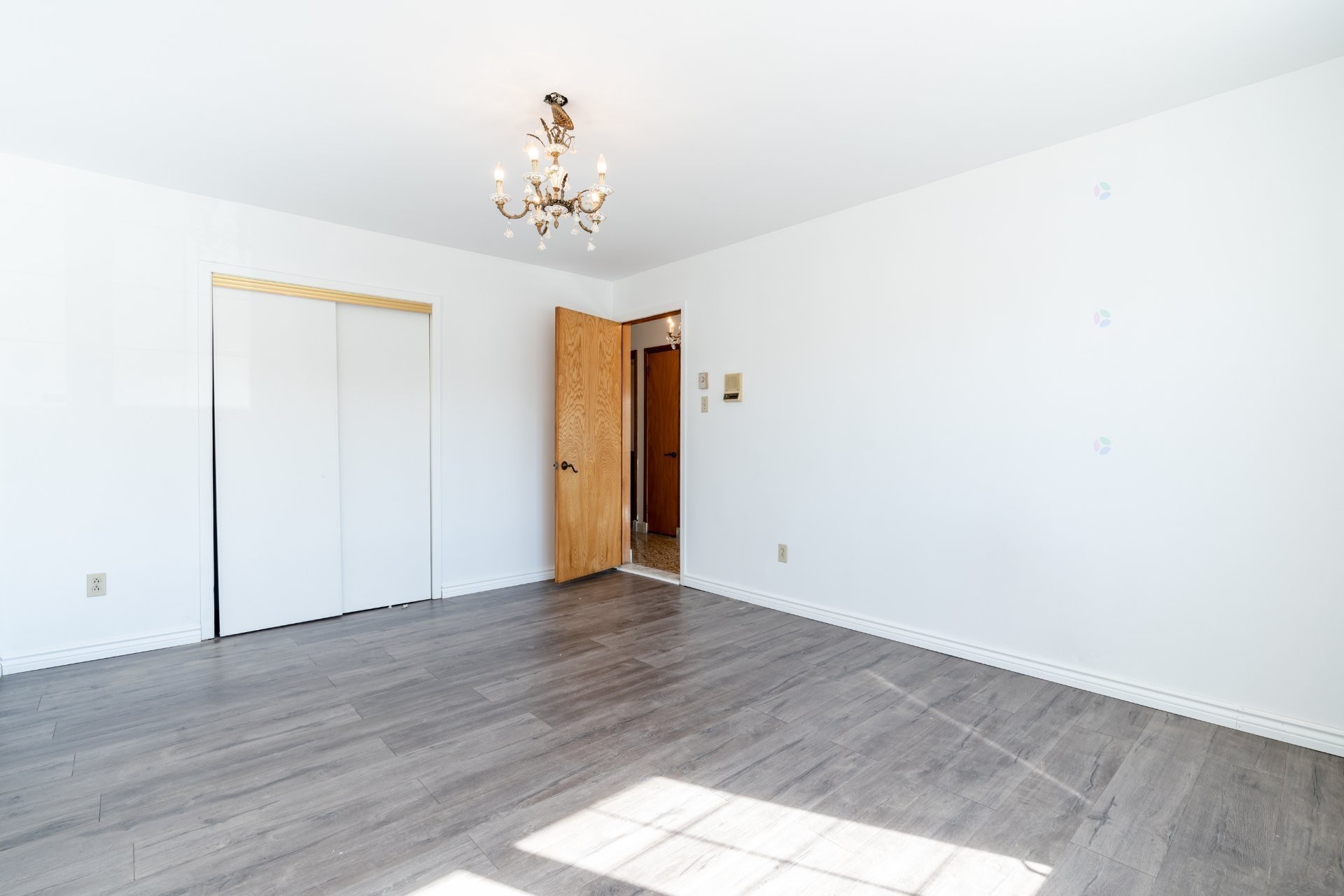 









1143


Rue Thierry

,
Montréal (LaSalle),




QC
H8N2K6

