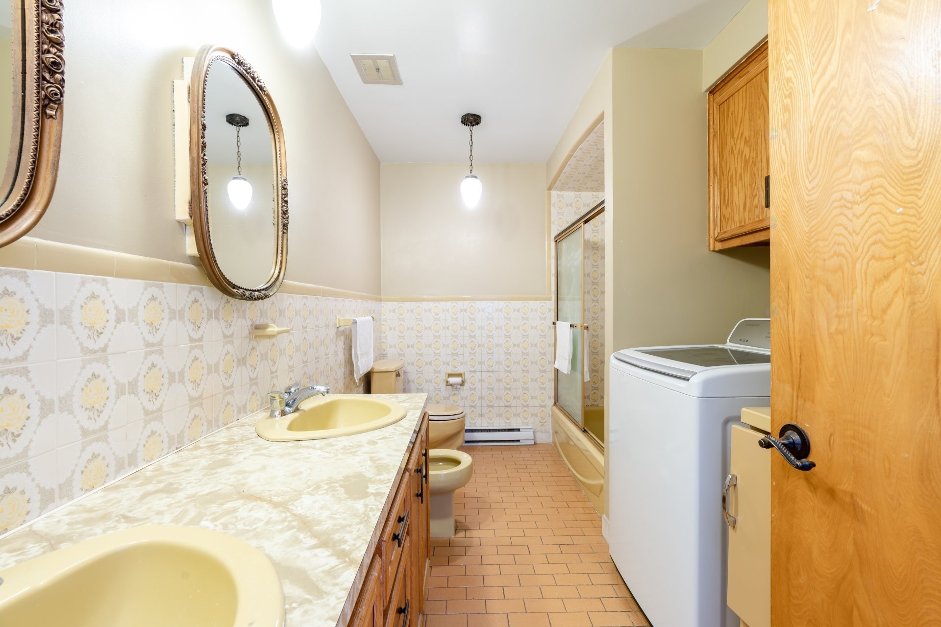 









1143


Rue Thierry

,
Montréal (LaSalle),




QC
H8N2K6

