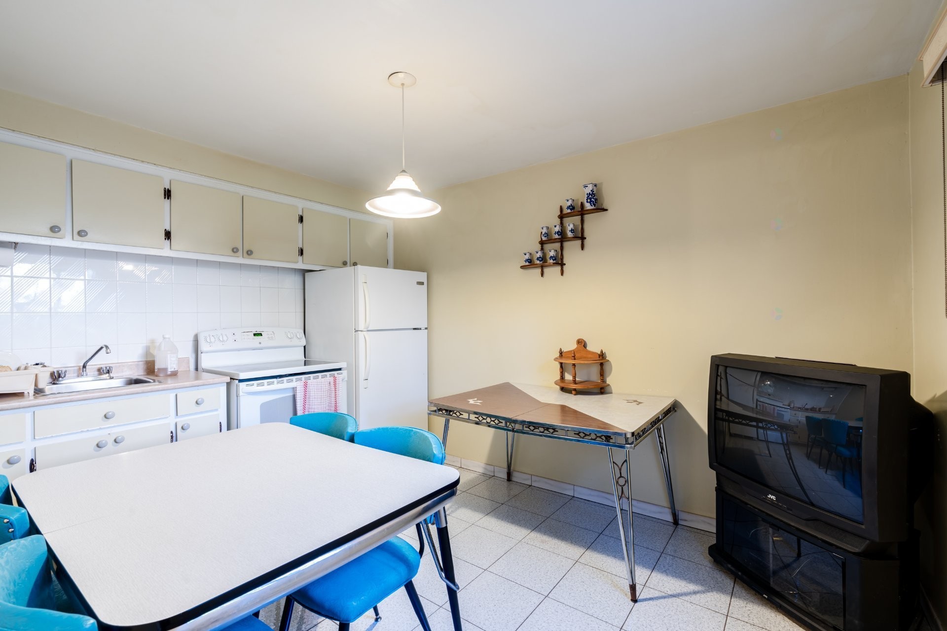 









1143


Rue Thierry

,
Montréal (LaSalle),




QC
H8N2K6

