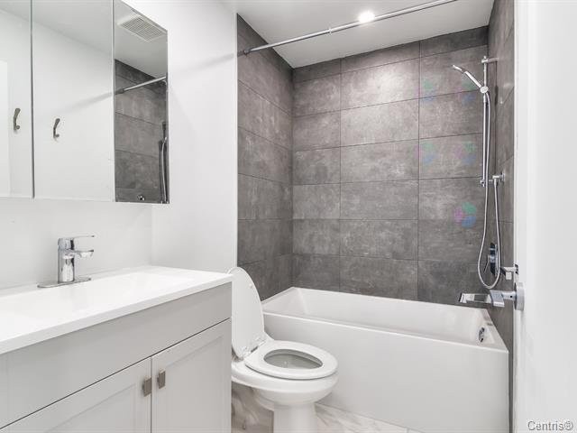 









10067


Rue Jules-Crépeau

,
Montréal (Ahuntsic-Cartierville),




QC
H4N2Z4

