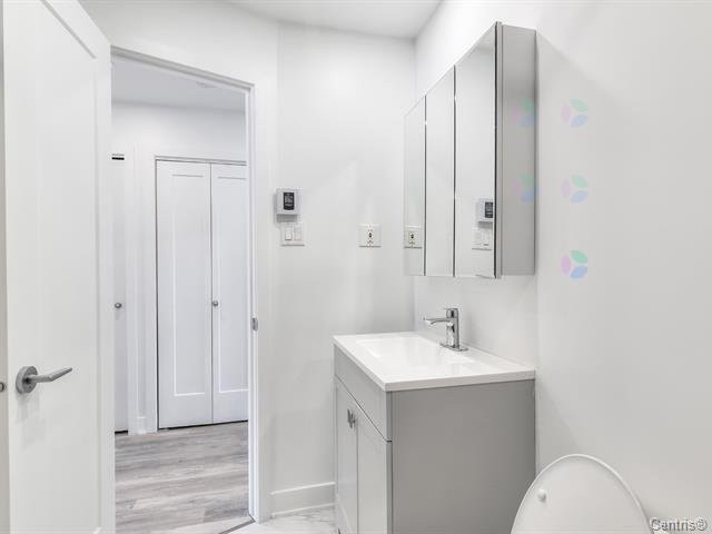 









10067


Rue Jules-Crépeau

,
Montréal (Ahuntsic-Cartierville),




QC
H4N2Z4

