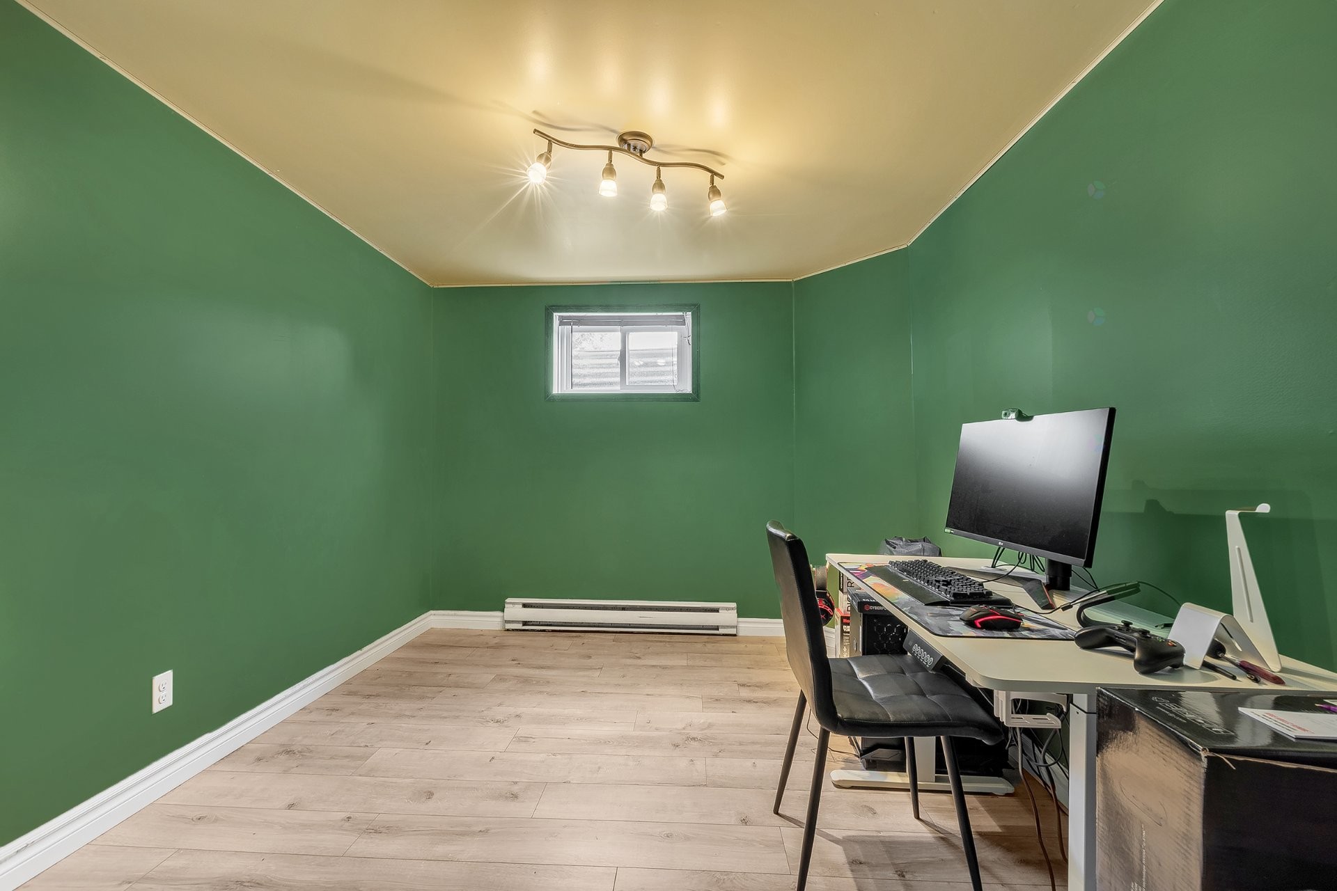 









2721


Rue Bordeaux

,
Mascouche,




QC
J7K1A8

