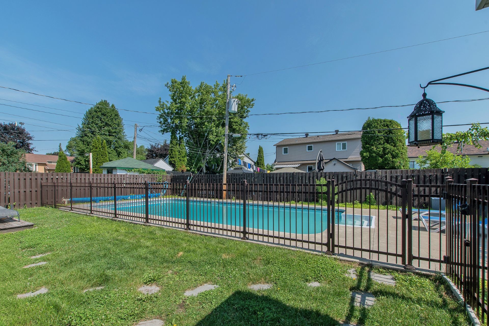 









2721


Rue Bordeaux

,
Mascouche,




QC
J7K1A8

