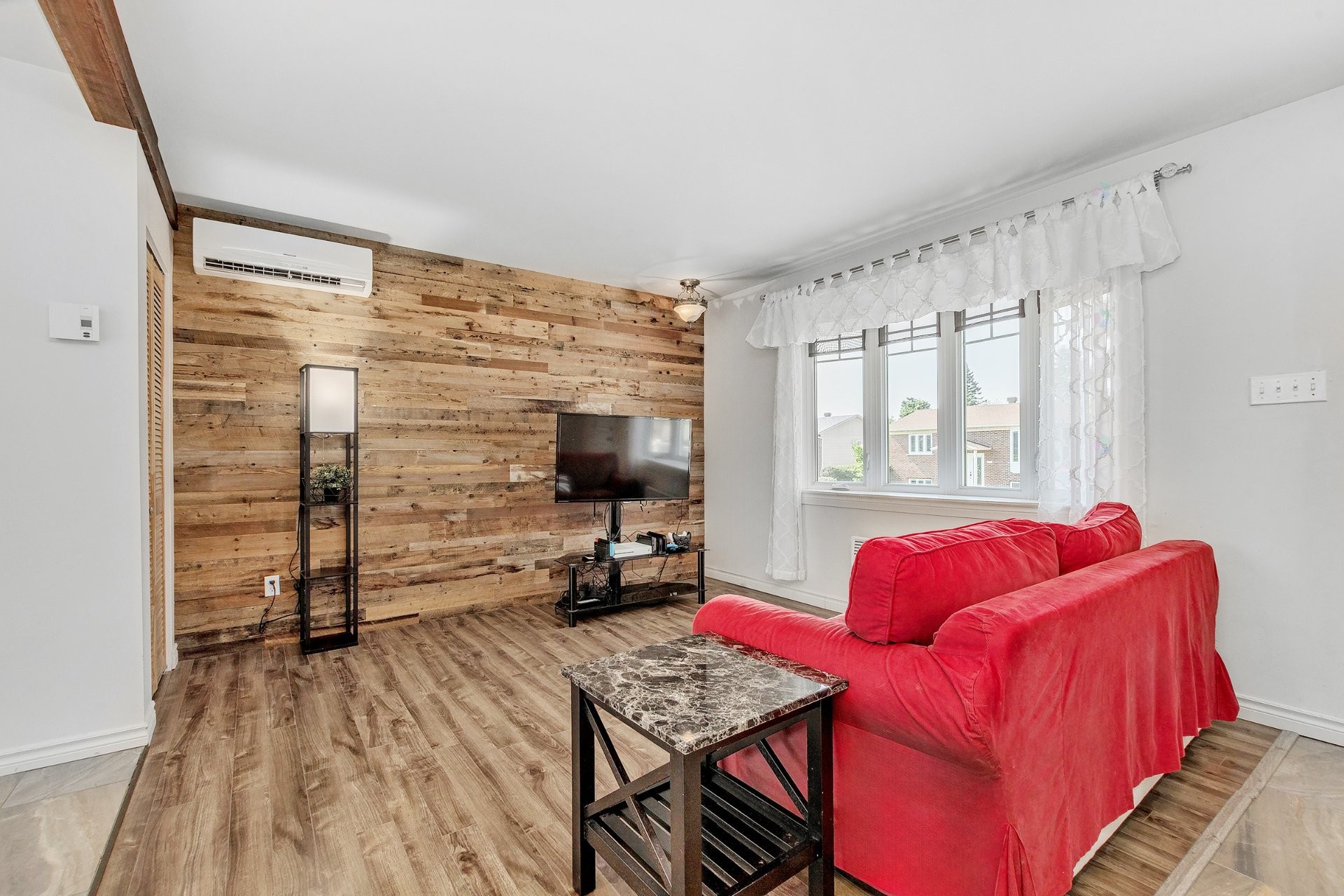









2721


Rue Bordeaux

,
Mascouche,




QC
J7K1A8

