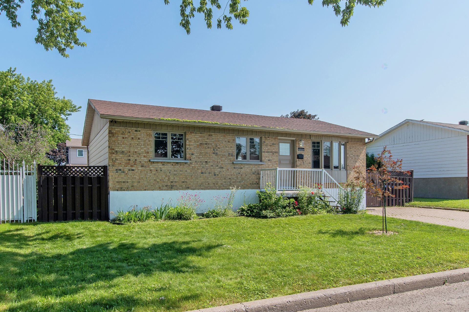 









2721


Rue Bordeaux

,
Mascouche,




QC
J7K1A8


