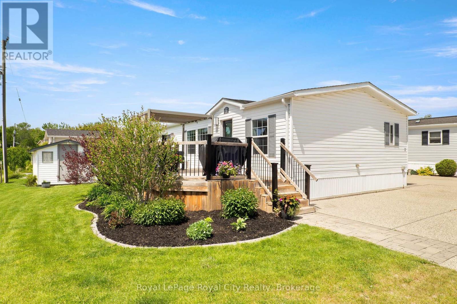 












2 PAVILION ROAD

,
Puslinch,




Ontario
N0B2C0

