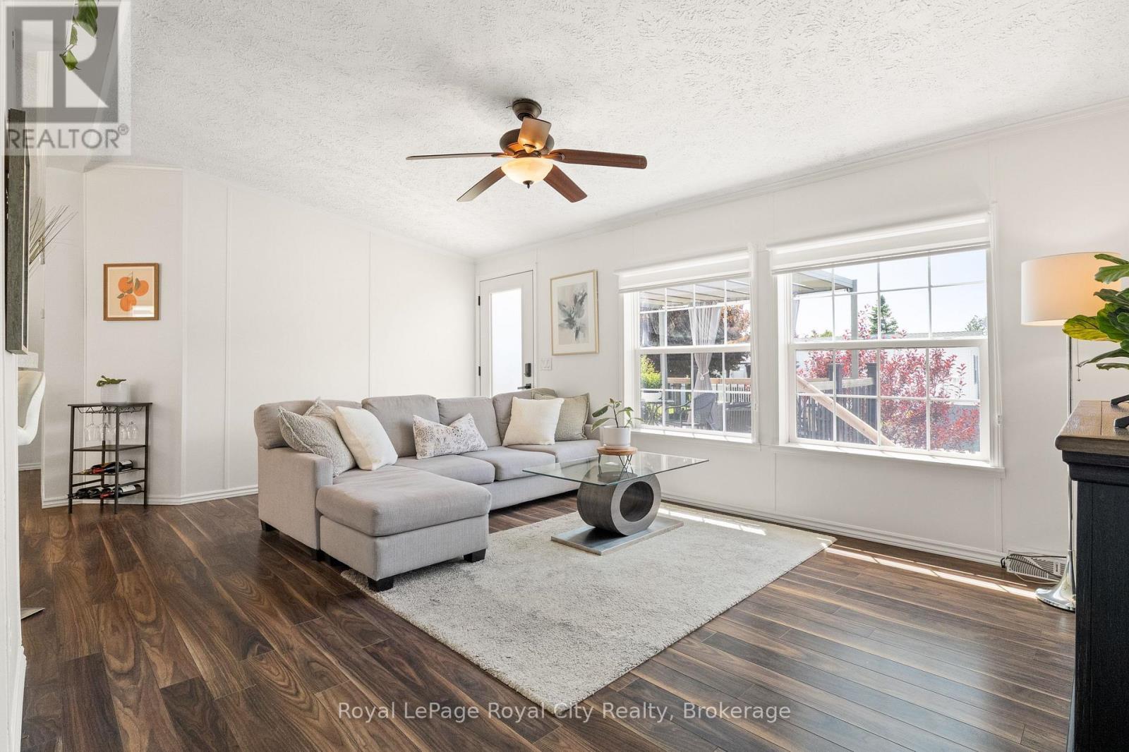 












2 PAVILION ROAD

,
Puslinch,




Ontario
N0B2C0


