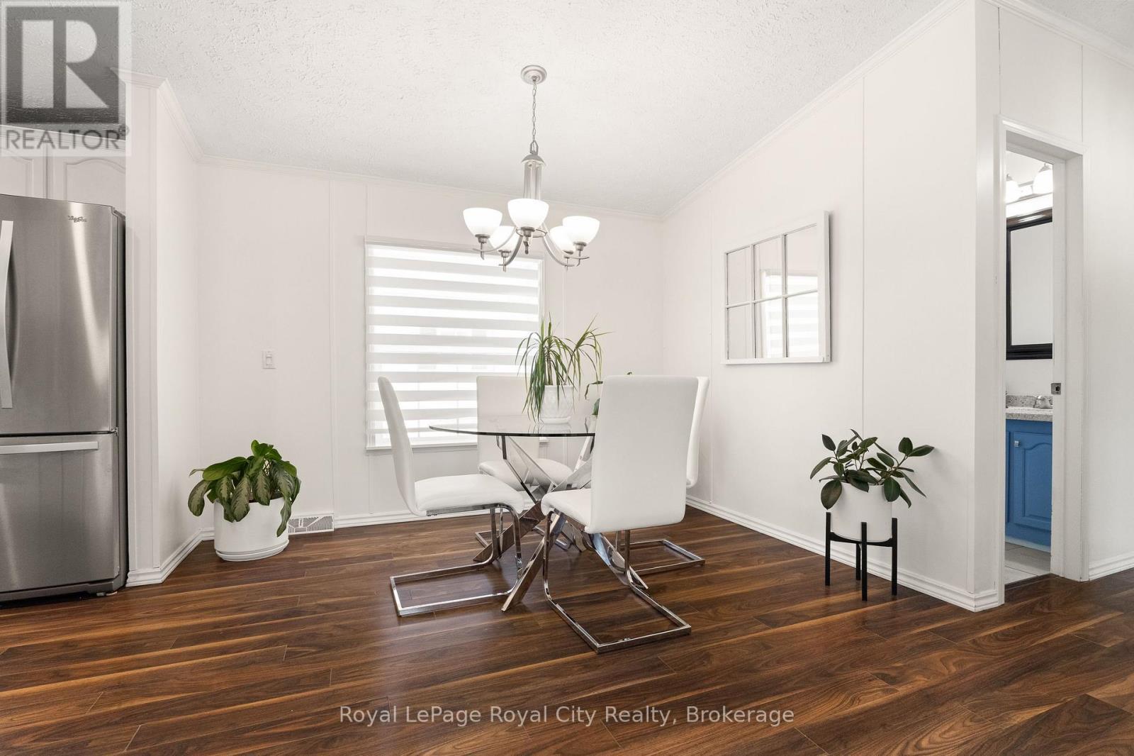 












2 PAVILION ROAD

,
Puslinch,




Ontario
N0B2C0

