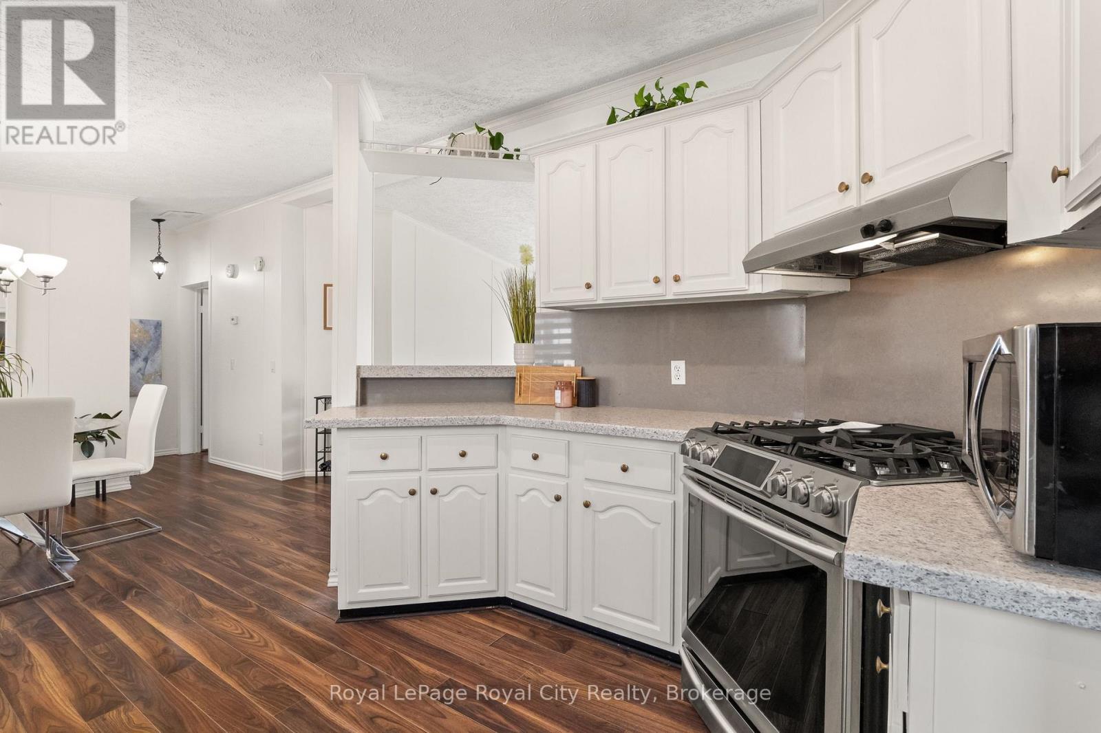 












2 PAVILION ROAD

,
Puslinch,




Ontario
N0B2C0

