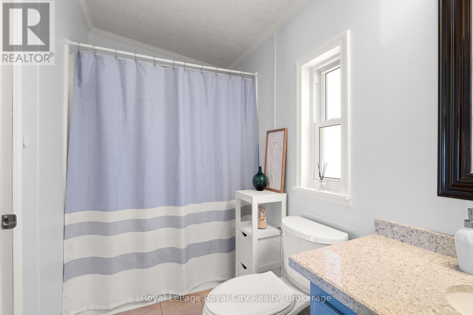 












2 PAVILION ROAD

,
Puslinch,




Ontario
N0B2C0


