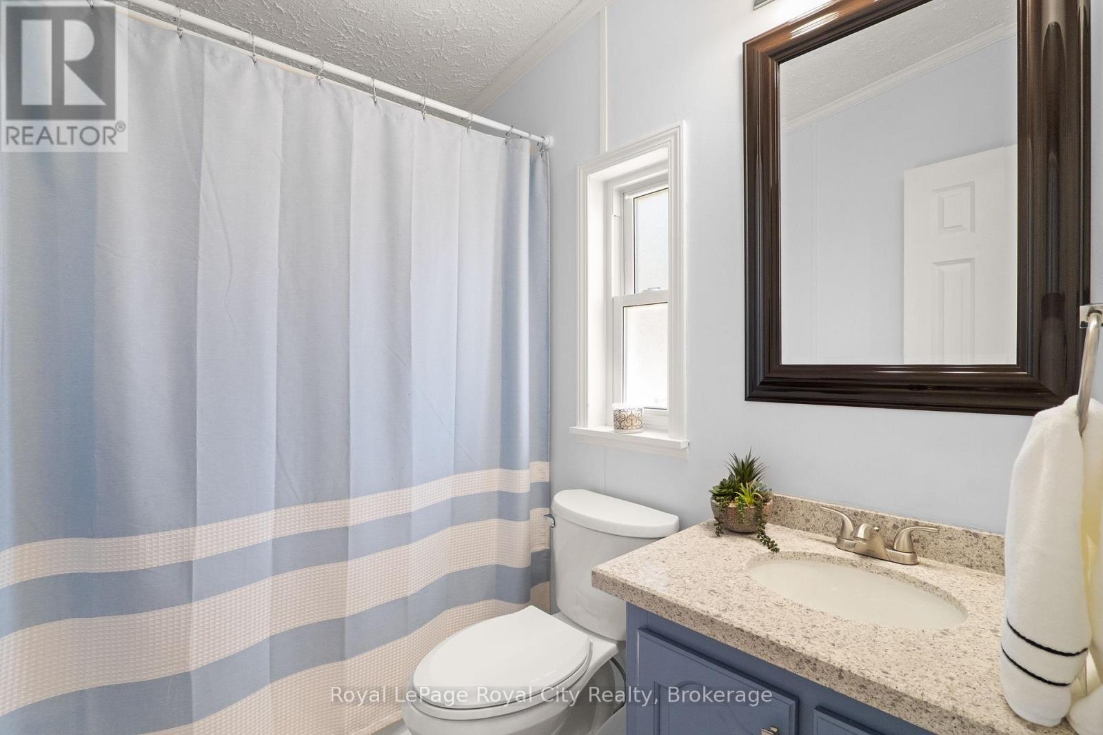 












2 PAVILION ROAD

,
Puslinch,




Ontario
N0B2C0

