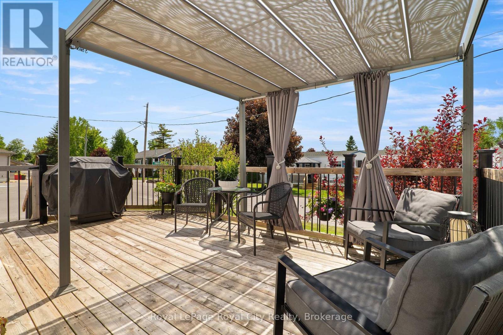 












2 PAVILION ROAD

,
Puslinch,




Ontario
N0B2C0

