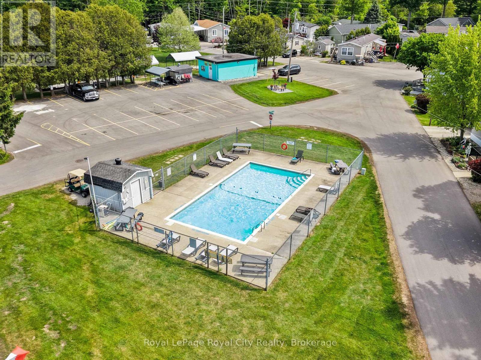 












2 PAVILION ROAD

,
Puslinch,




Ontario
N0B2C0

