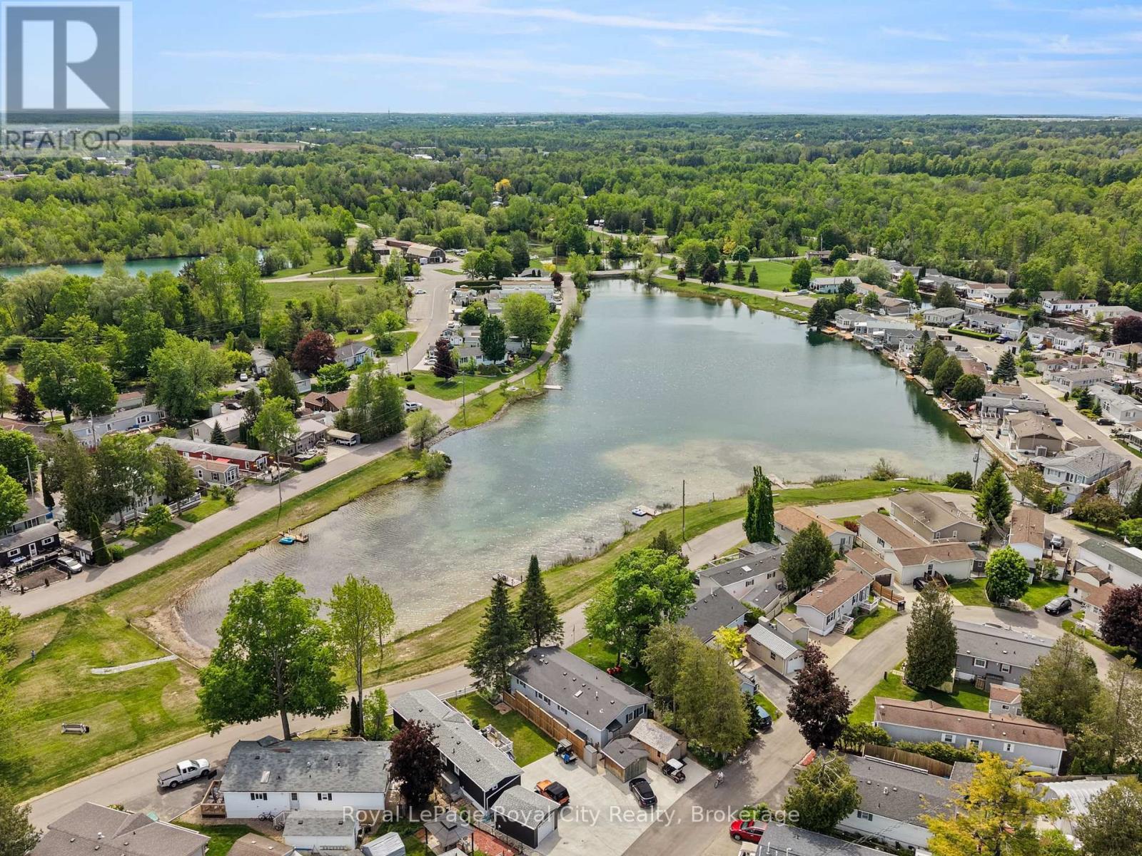 












2 PAVILION ROAD

,
Puslinch,




Ontario
N0B2C0

