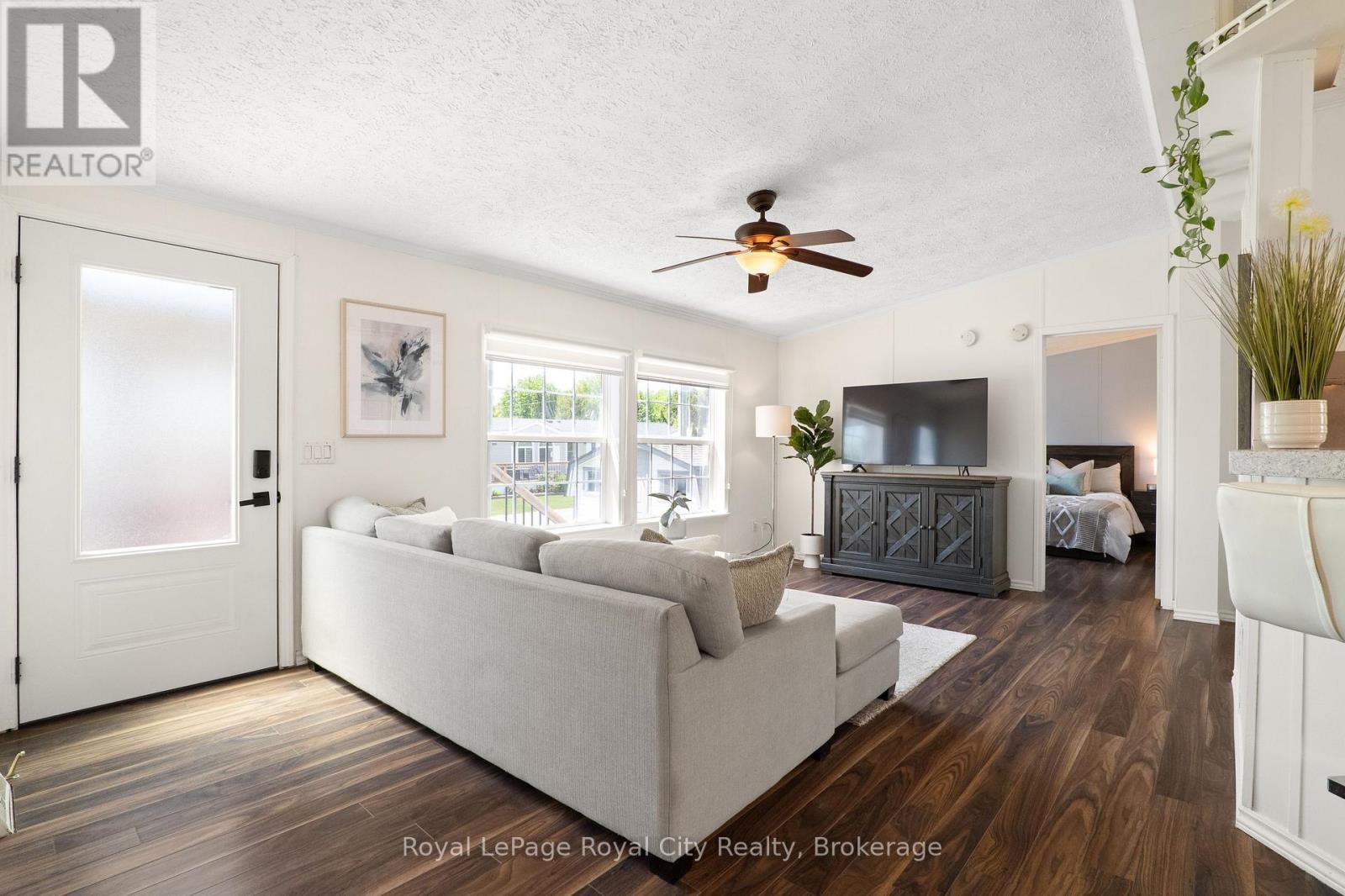 












2 PAVILION ROAD

,
Puslinch,




Ontario
N0B2C0

