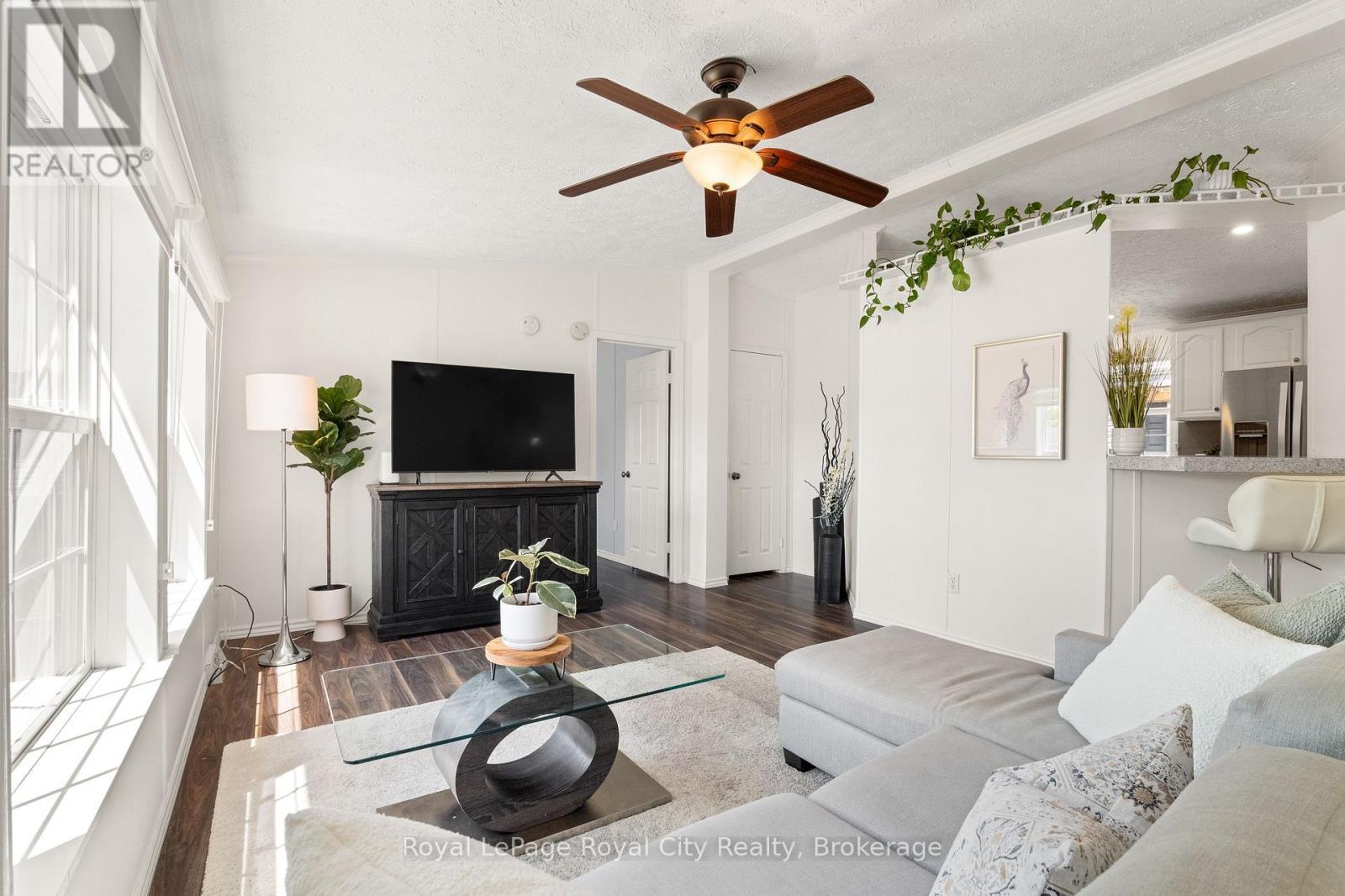 












2 PAVILION ROAD

,
Puslinch,




Ontario
N0B2C0

