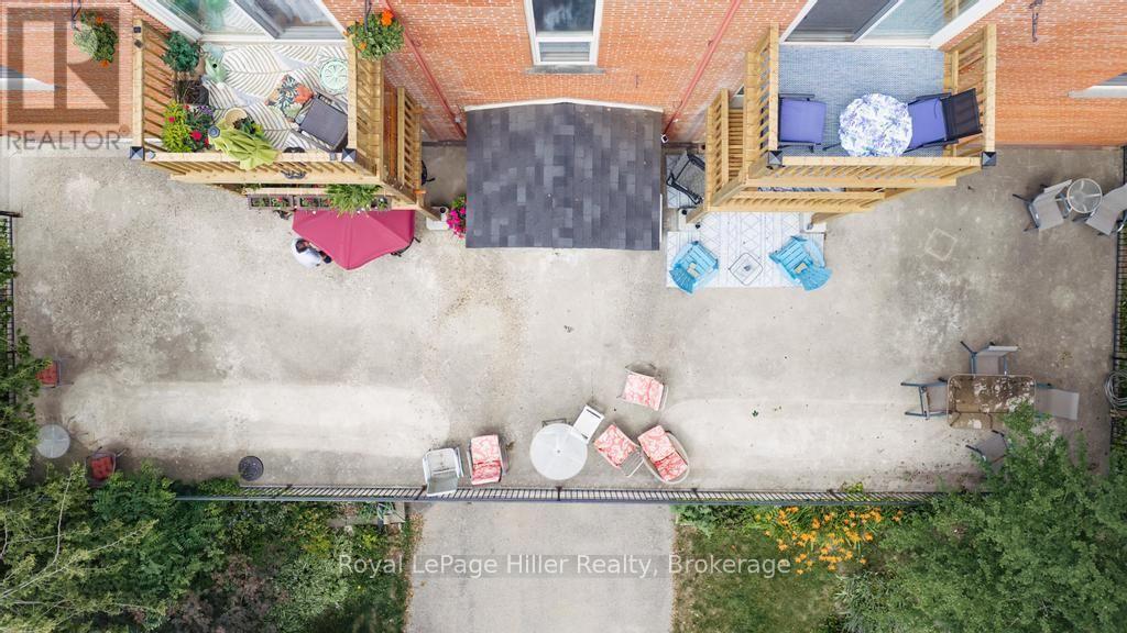 












98 WILLIAM STREET E

,
Stratford,




Ontario
N5A4Y1

