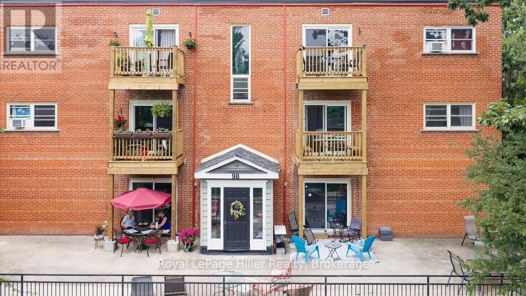 












98 WILLIAM STREET E

,
Stratford,




Ontario
N5A4Y1

