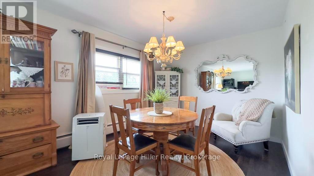 












98 WILLIAM STREET E

,
Stratford,




Ontario
N5A4Y1

