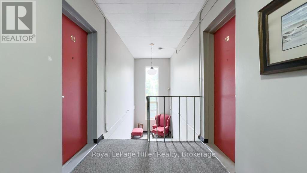 












98 WILLIAM STREET E

,
Stratford,




Ontario
N5A4Y1

