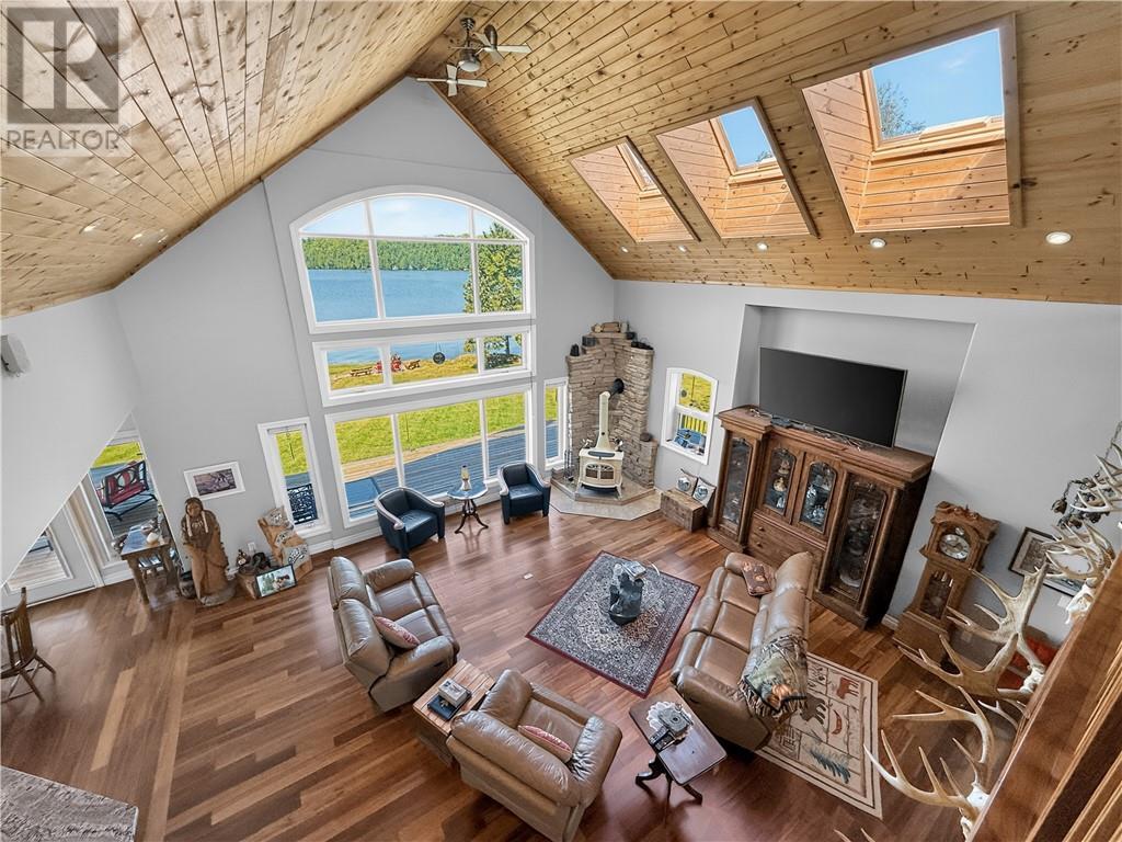 












509A McArthur Trail

,
Gore Bay, Manitoulin Island,




Ontario
P0P1J0

