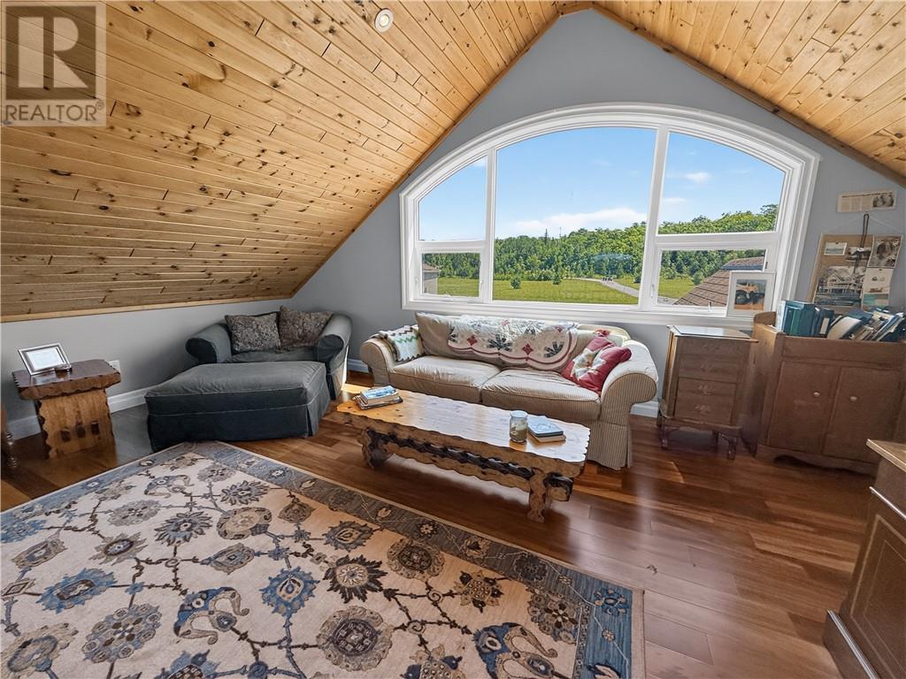 












509A McArthur Trail

,
Gore Bay, Manitoulin Island,




Ontario
P0P1J0

