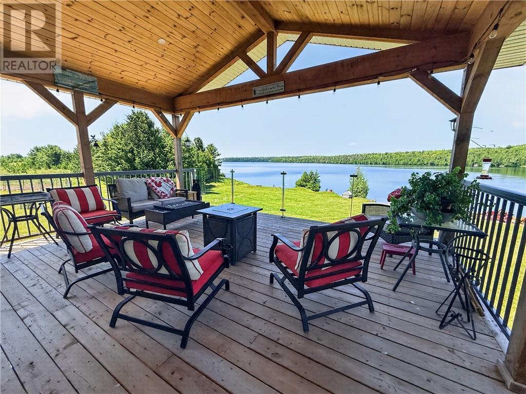 












509A McArthur Trail

,
Gore Bay, Manitoulin Island,




Ontario
P0P1J0


