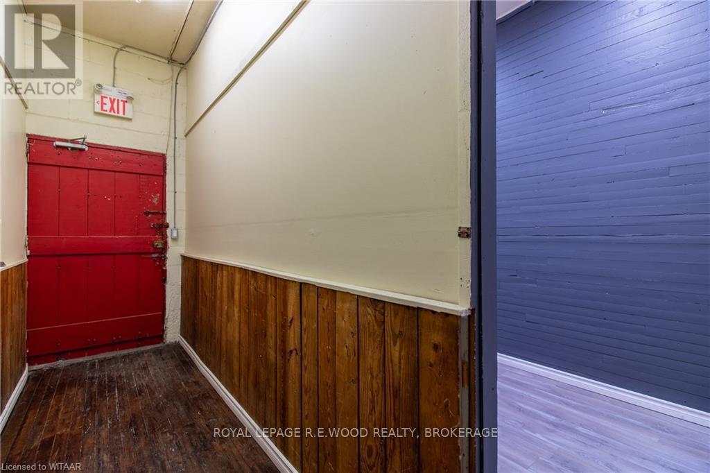 












150 BROADWAY STREET

,
Tillsonburg,




Ontario
N4G3P8

