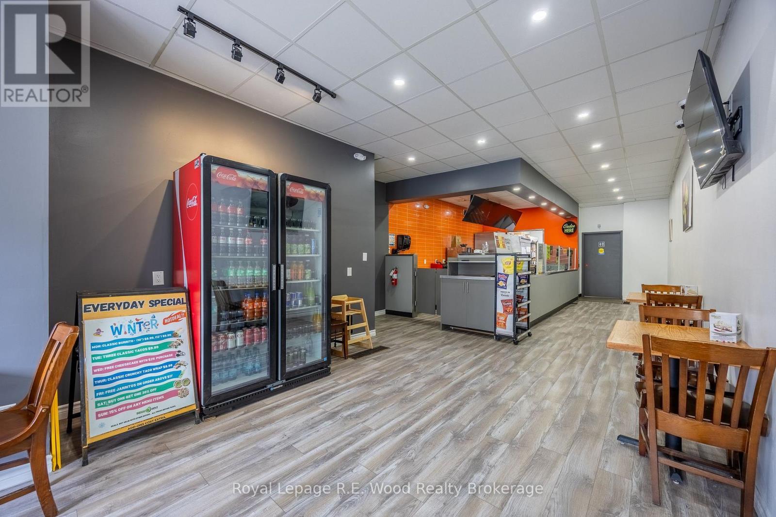 












150 BROADWAY STREET

,
Tillsonburg,




Ontario
N4G3P8

