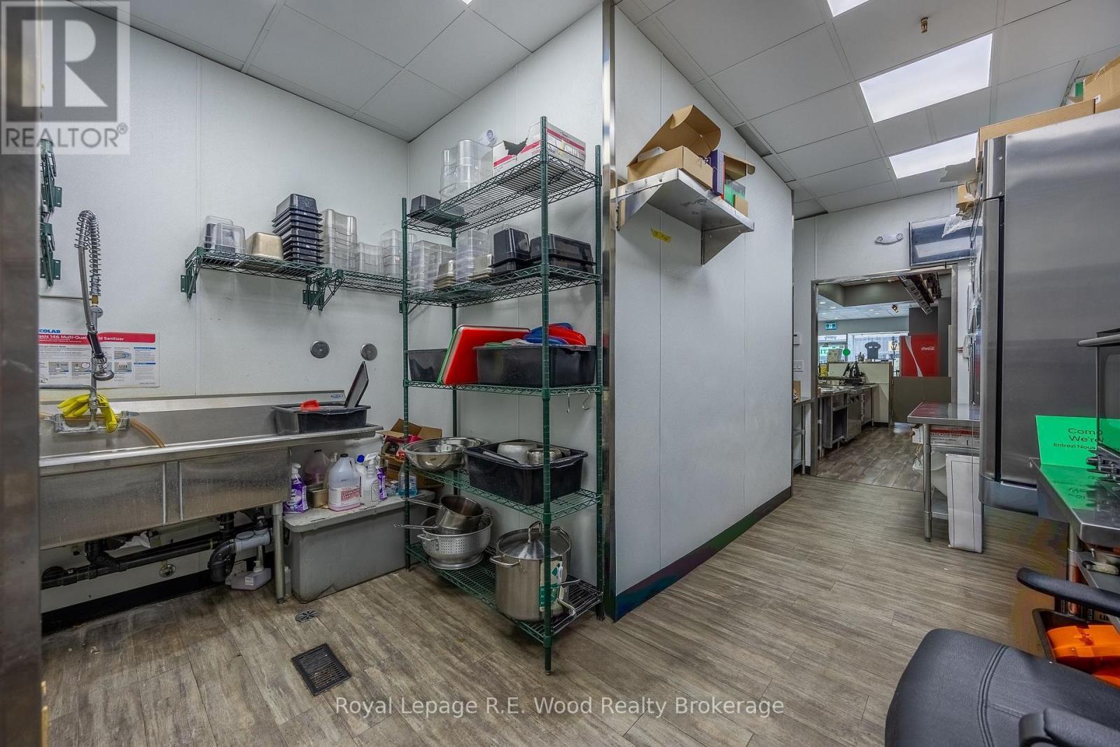 












150 BROADWAY STREET

,
Tillsonburg,




Ontario
N4G3P8

