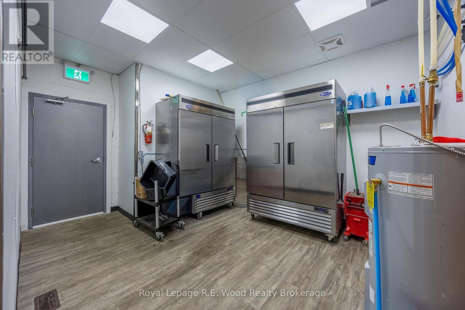 












150 BROADWAY STREET

,
Tillsonburg,




Ontario
N4G3P8

