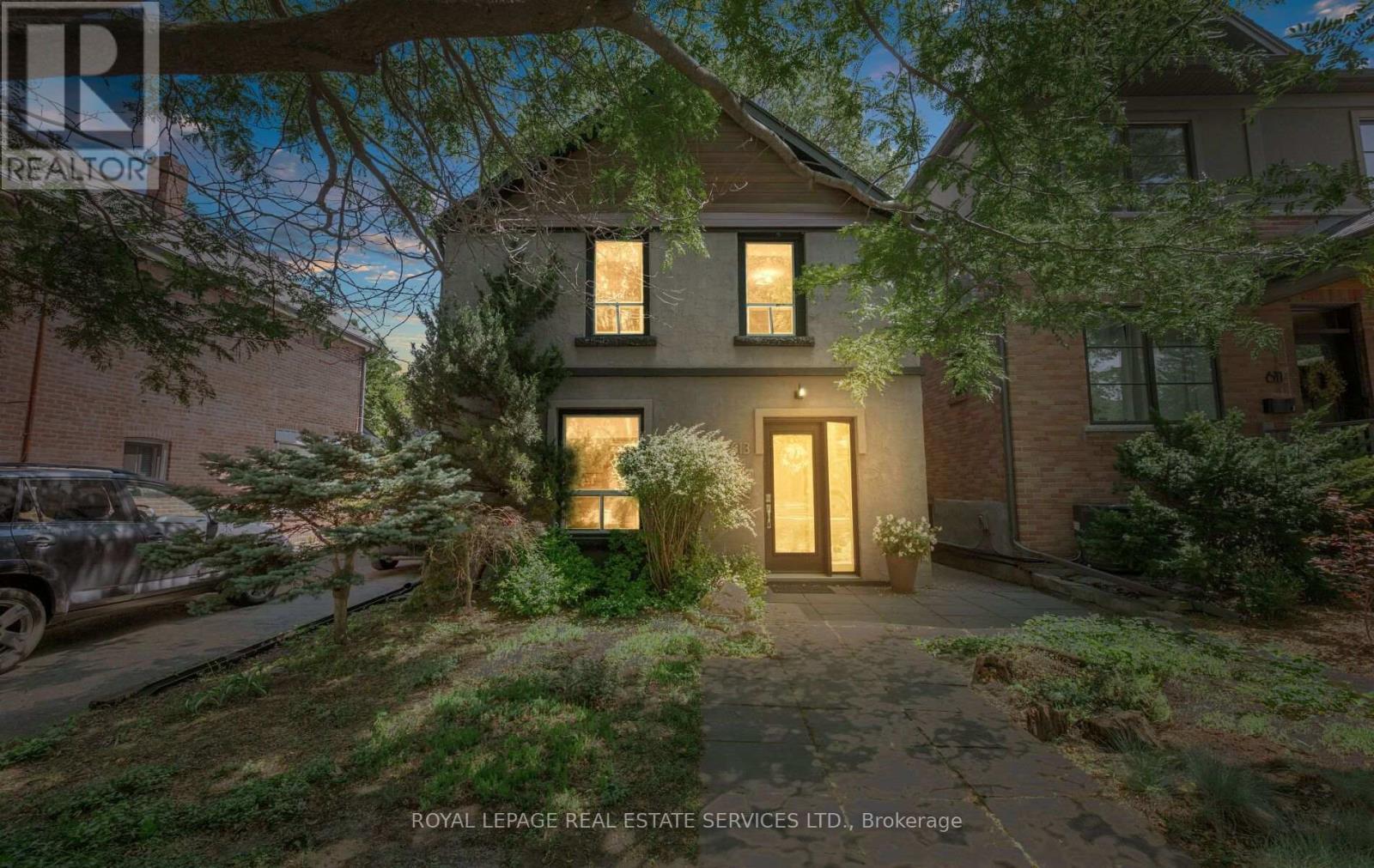 












613 BERESFORD AVENUE

,
Toronto,




Ontario
M6S3C2

