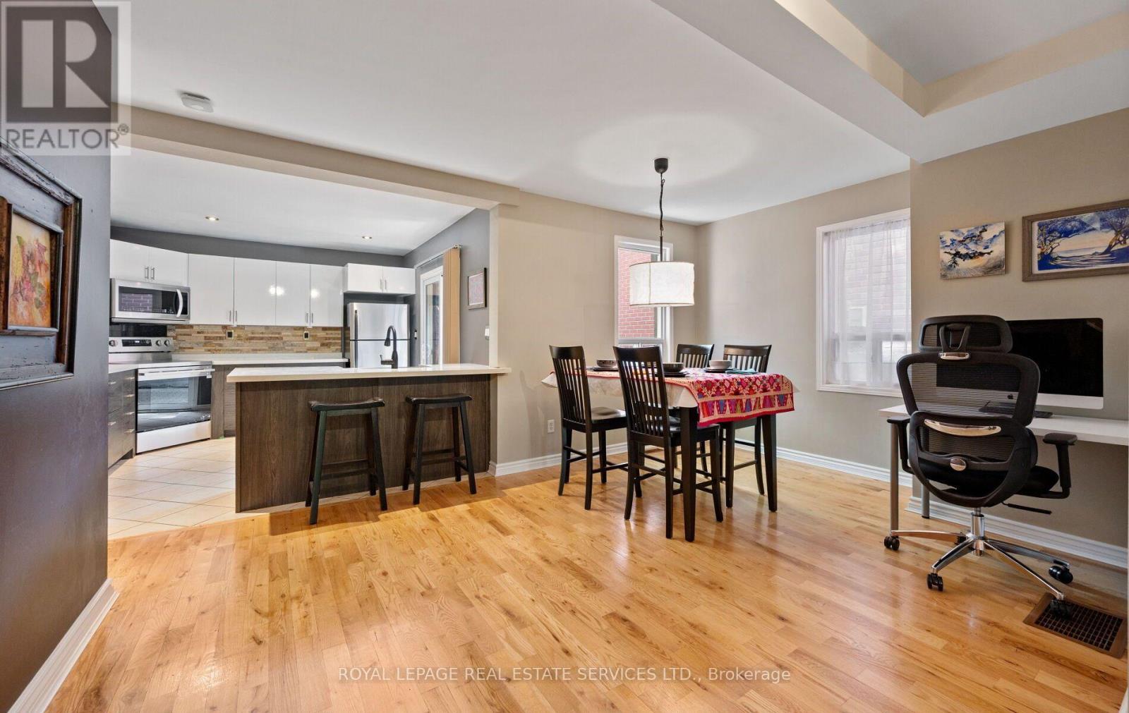 












613 BERESFORD AVENUE

,
Toronto,




Ontario
M6S3C2

