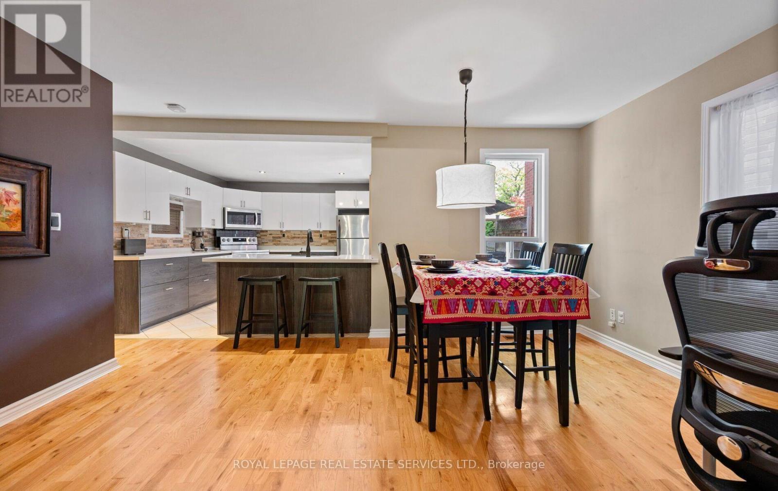 












613 BERESFORD AVENUE

,
Toronto,




Ontario
M6S3C2


