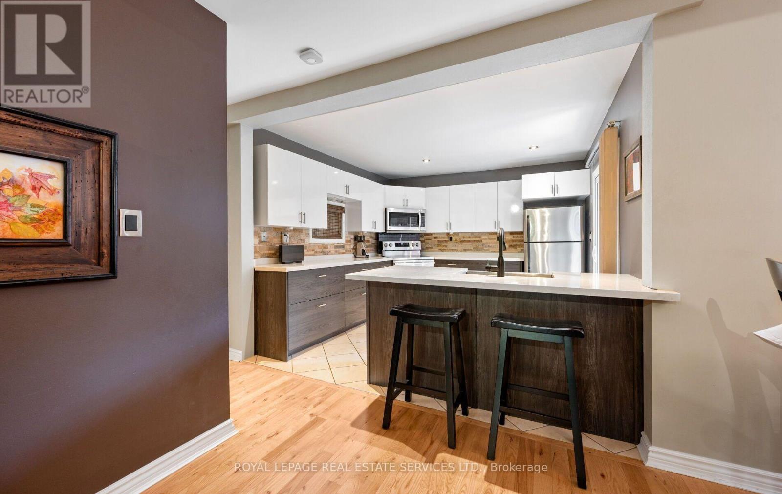 












613 BERESFORD AVENUE

,
Toronto,




Ontario
M6S3C2

