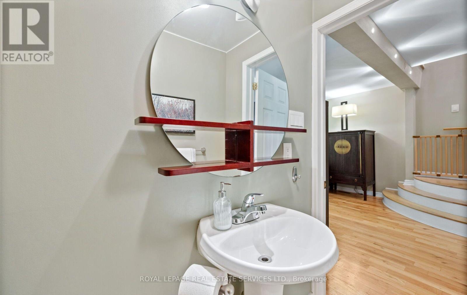 












613 BERESFORD AVENUE

,
Toronto,




Ontario
M6S3C2

