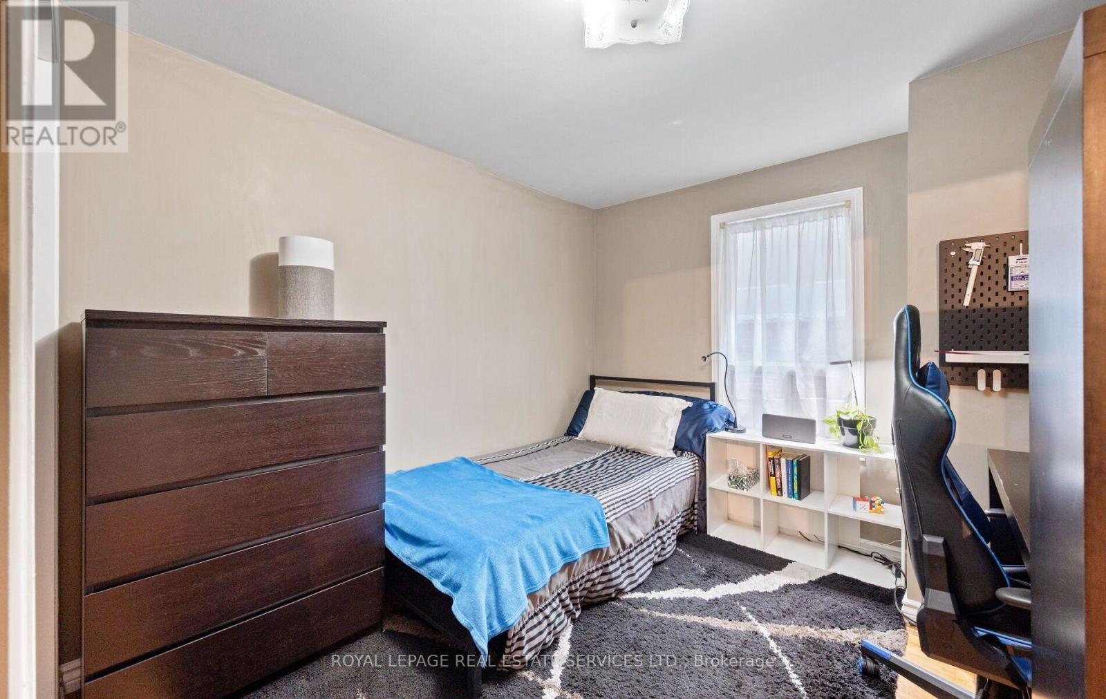 












613 BERESFORD AVENUE

,
Toronto,




Ontario
M6S3C2

